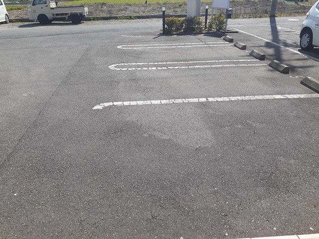 アウローラＡの駐車場