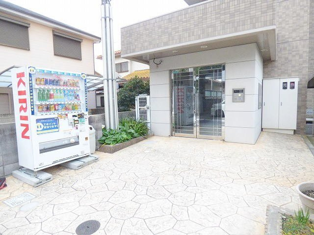 【エントランス】 | フラットワン | 毎日通るエントランスはこのようになっています