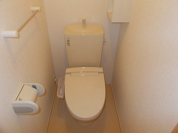 【トイレ】 | アヴニール　ラ　シャンブル | コンパクトで使いやすいトイレです