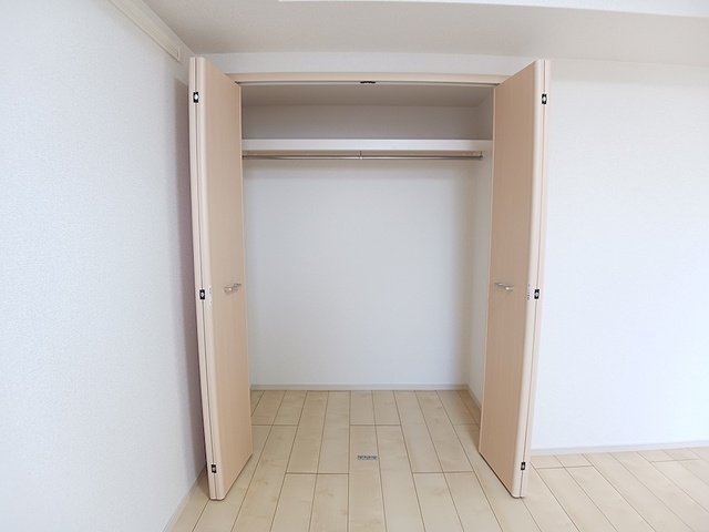 【収納】 | グランアウローラⅧ | こまごまとしたものを収納できそうですね