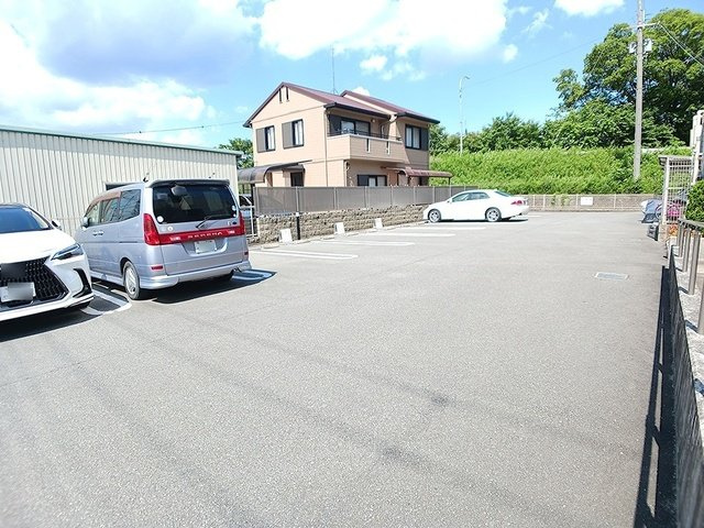 【駐車場】 | グランアウローラⅧ | カースペースがあります