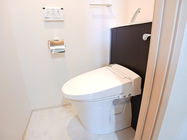 【トイレ】 | グランアウローラⅧ | コンパクトで使いやすいトイレです
