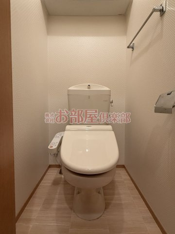 ディアコート合川 A棟のトイレ|落ち着いたトイレです