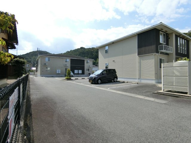 ベル　オーブ　Ｎの駐車場