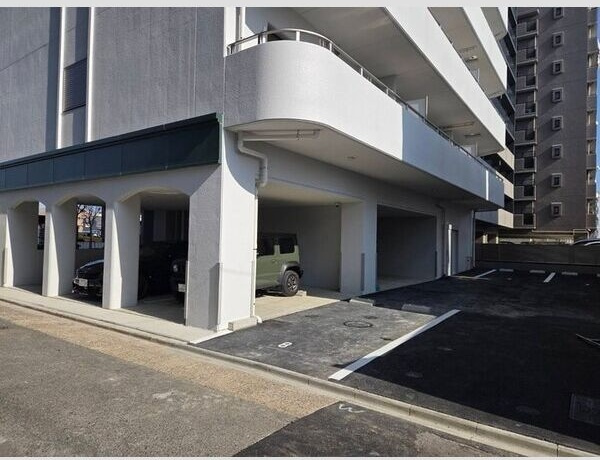 PLAN DOOL広路の駐車場