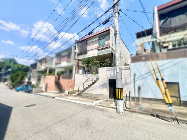 【前面道路含む現地写真】の画像