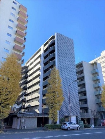 【外観】 | アジールコート新高円寺 | 鉄筋コンクリート造のがっちりとした建物。