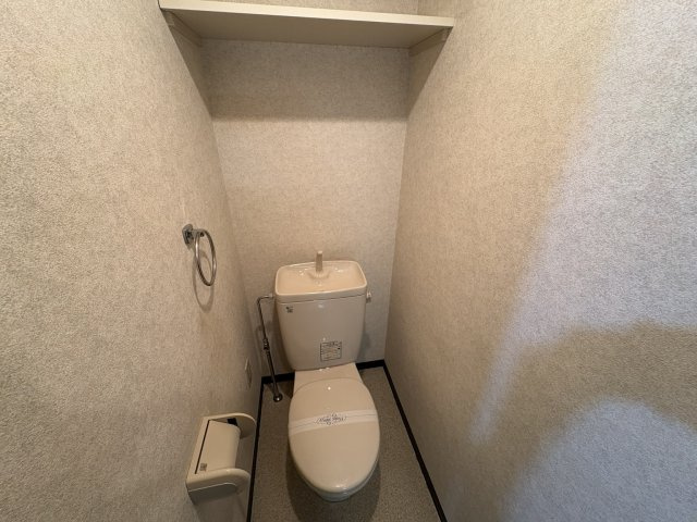 サムパティーク山科のトイレ