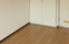 大和市上草柳３丁目の賃貸マンションの居間・リビング