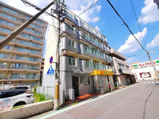 コーポ平和の外観