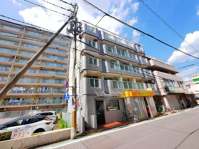 コーポ平和の外観