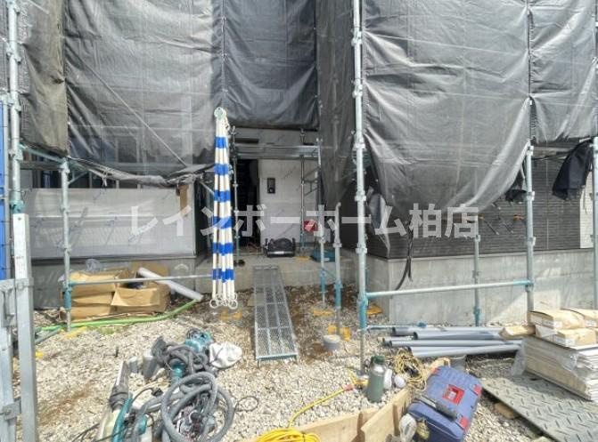 担当エリアのルームアドバイザーが直接対応いたしますのエントランス|建物の内部です