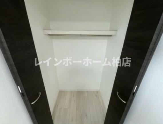 担当エリアのルームアドバイザーが直接対応いたしますの収納|小物を収納するのに便利です