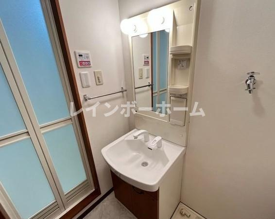 シャローストリームの独立洗面台