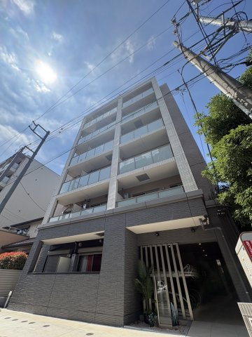 ウィスタリアコートの外観