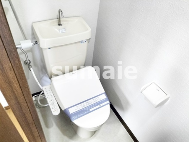 レジェンド与野本町のトイレ|洗浄便座付きのトイレです！
