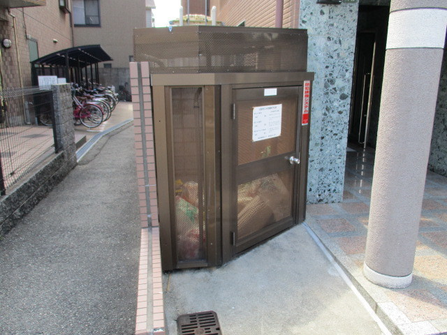 大阪市東淀川区豊新４丁目のマンション