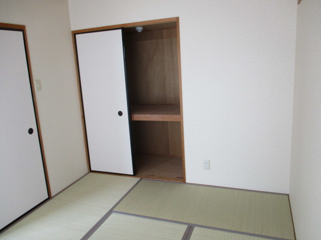 大阪市東淀川区豊新４丁目のマンション