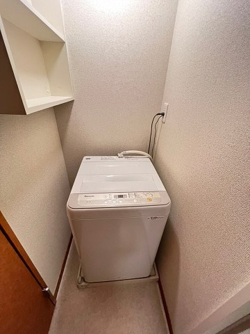 レオパレスタークのトイレ|清潔感のあるトイレです