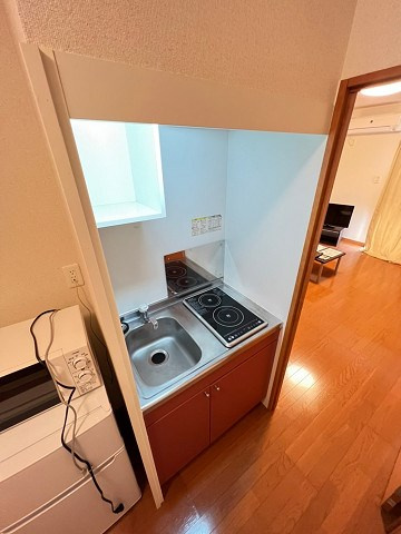 レオパレスタークのキッチン|使いやすいキッチンです
