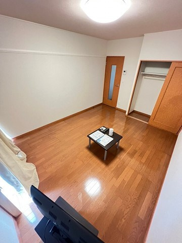 レオパレスタークの寝室|使い勝手のいい寝室です