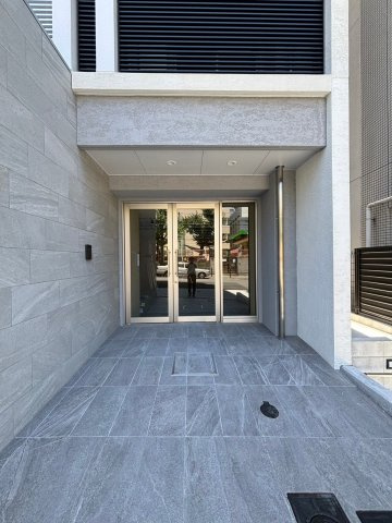 アーバネックス南新町のエントランス