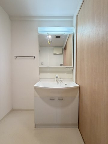 abitare Naniwa Inariの洗面所