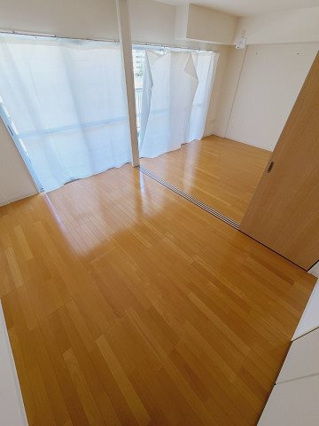 UR浜甲子園なぎさ街　23号棟の居間・リビング