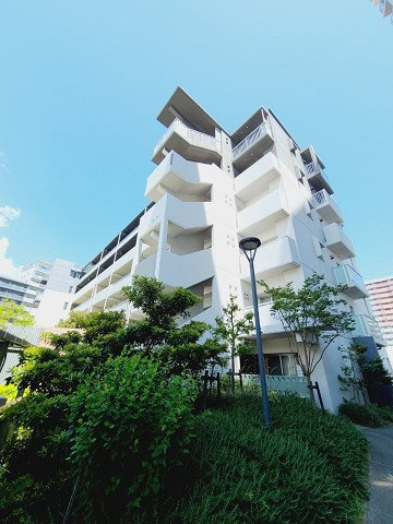UR浜甲子園なぎさ街　23号棟の外観