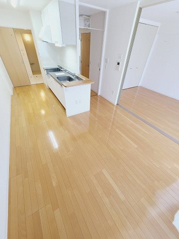 UR浜甲子園なぎさ街　23号棟の居間・リビング