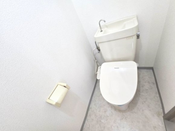 一枝ビルのトイレ|清潔感のあるトイレです