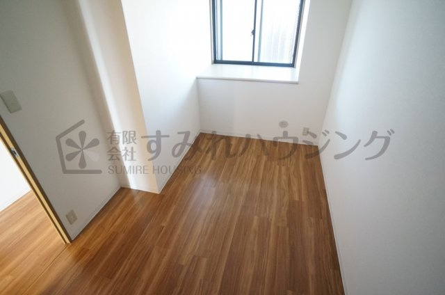 パセオ清荒神１番館の洋室|参考、同建物・同間取りの号室
