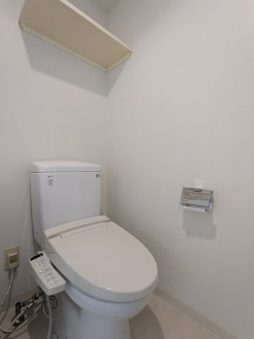 ガーデン萩中のトイレ|コンパクトで使いやすいトイレです