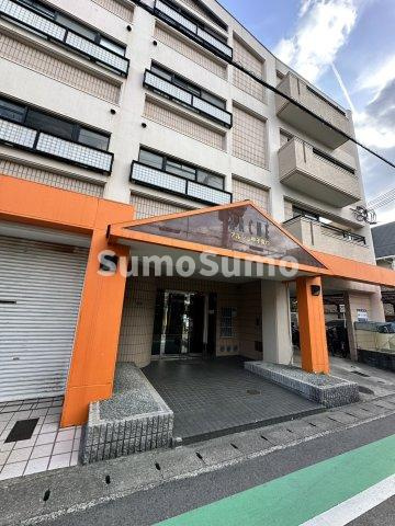 アルシュ甲子園口のエントランス