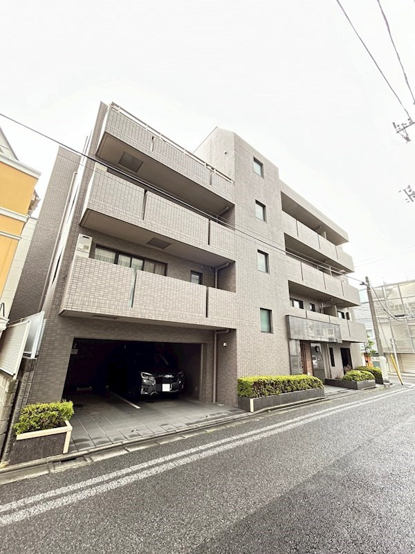 ルーブル学芸大学五番館のバルコニー