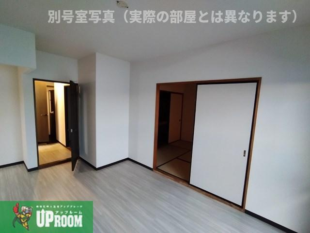 シャトー天神の居間・リビング