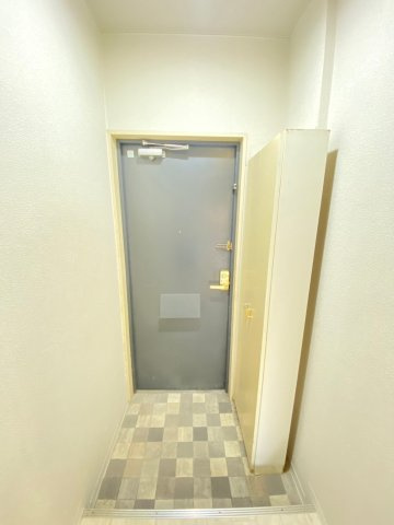 VIVANT青木の玄関