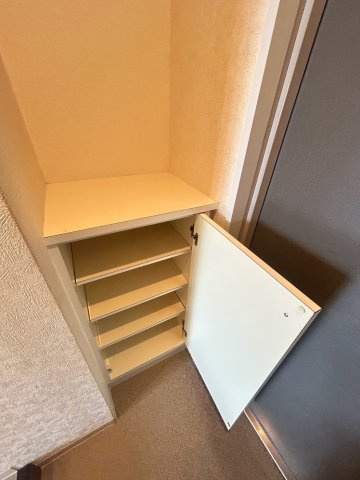 菊地ビルの収納