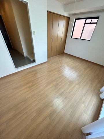 菊地ビルの寝室
