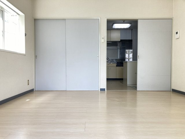 コーポ蜂屋の洋室