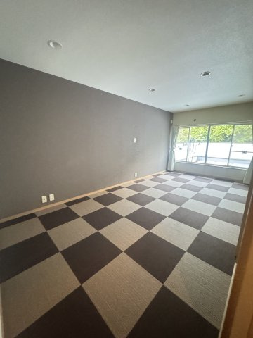 丸山町1丁目車庫付き戸建ての寝室