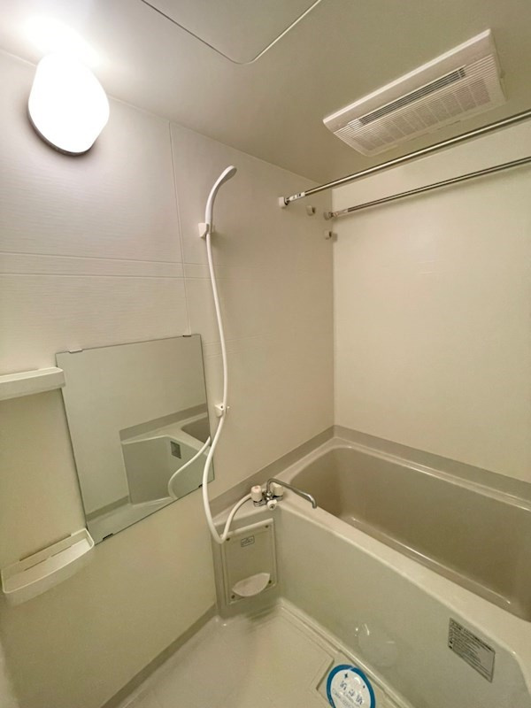 レジュールアッシュ神戸元町の浴室