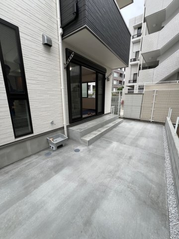 川崎市多摩区中野島４丁目のアパートの駐車場