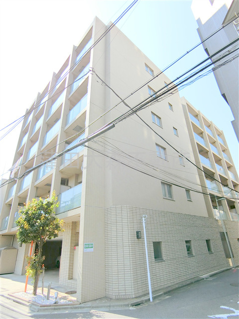 アバンセの外観
