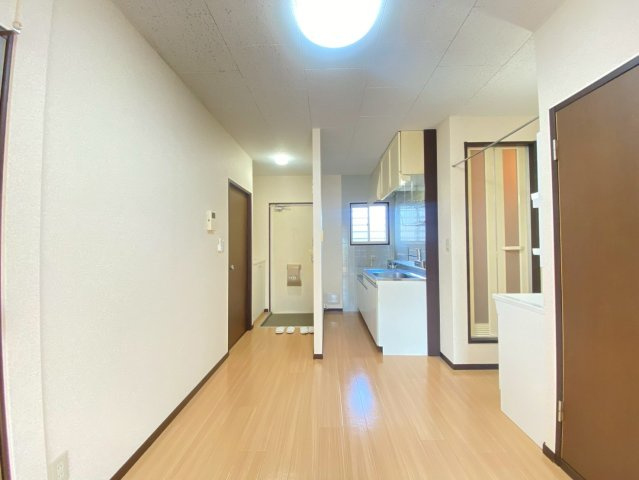 【玄関】 | ウイングコート | 写真別部屋・同タイプのお部屋です。
