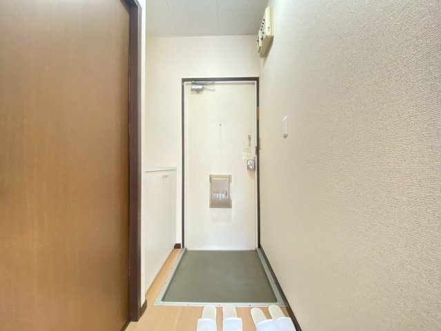 【玄関】 | ウイングコート | 写真別部屋・同タイプのお部屋です。
