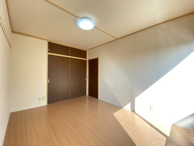 【居間・リビング】 | ウイングコート | 写真別部屋・同タイプのお部屋です。
