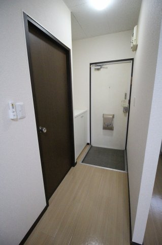 【玄関】 | ウイングコート | 写真別部屋・同タイプのお部屋です。