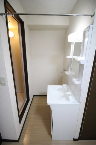 【洗面所】 | ウイングコート | 写真別部屋・同タイプのお部屋です。