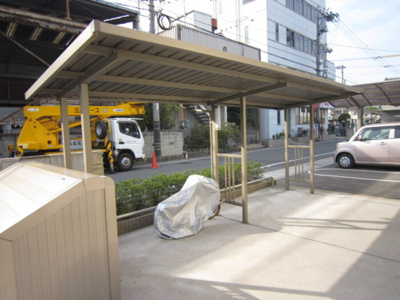 【その他共用部分】 | クレエ曙 | 屋根付き駐輪場